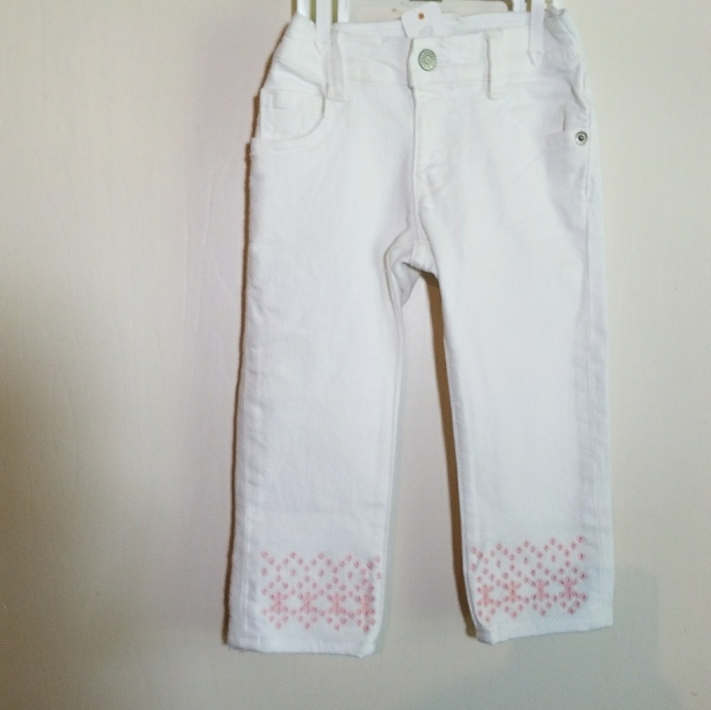 NWT'S Gymboree  White Cropped Jeans 2T